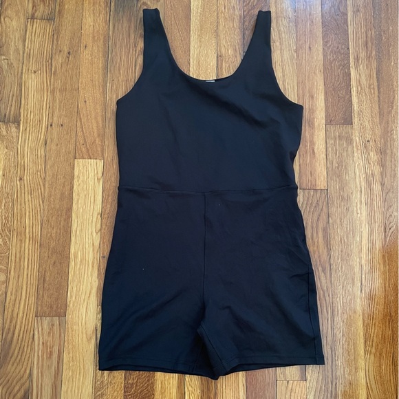 Yogalicious Lux Core Endurance Romper - Picture 5 of 5
